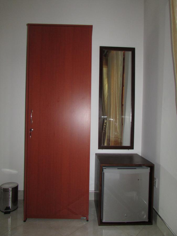 Falcon Villa Индурува Екстериор снимка